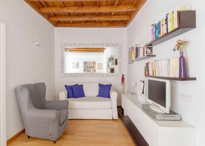 Apartment Iflat Via Del Corso Elegant